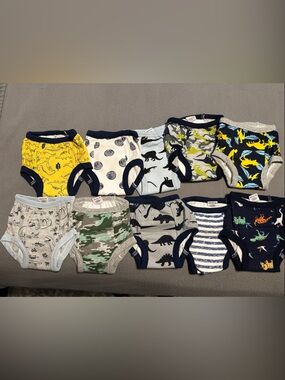 NWOT Lot of 10 Toddler Boys' Size 2T Dinosaur and camo potty training underwear